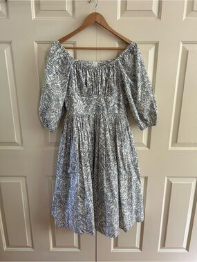 Hearts and Found Sydney Midi Dress in Blue and White Floral
